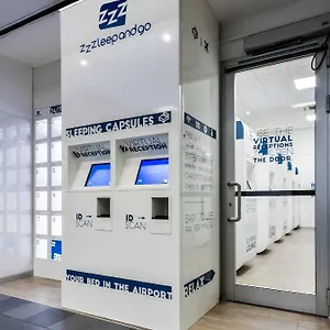 Resting Pods - Zzzleepandgo Bgy Airport Kapselhotel