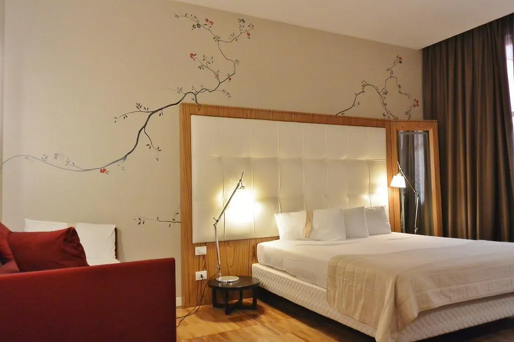 Italiana Hotels Milan Rho Fair 4*,