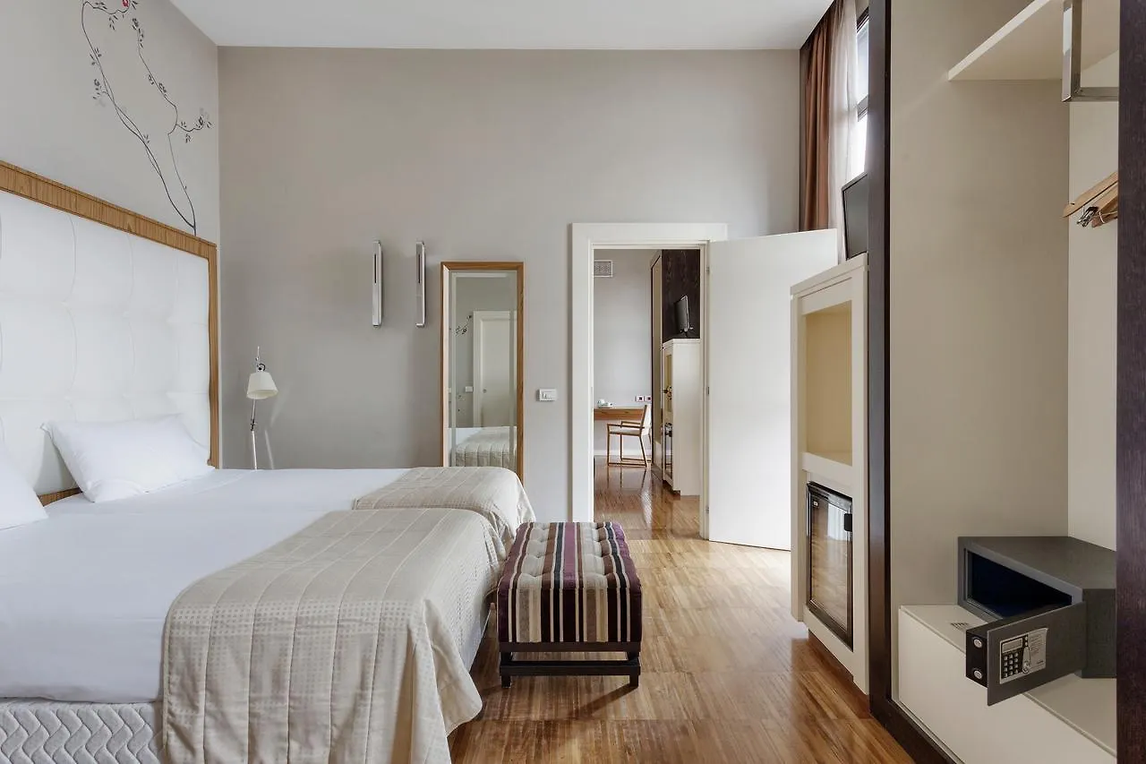****  Italiana Hotels Milan Rho Fair Włochy